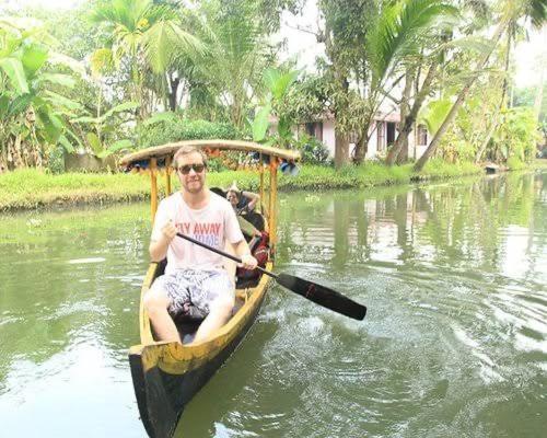 Marari Beach Cleetus Homestay Mararikulam Exteriör bild